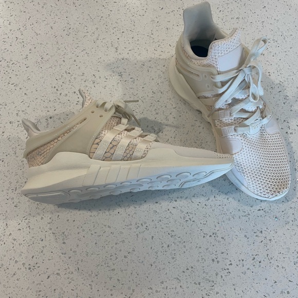 Adidas sneakers 💚 - Picture 3 of 6